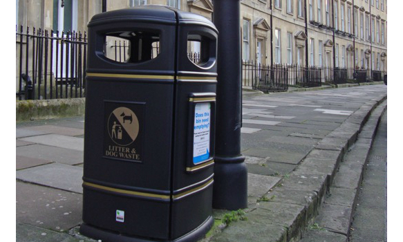 Heritage litter bin boasts integral fire extinguisher