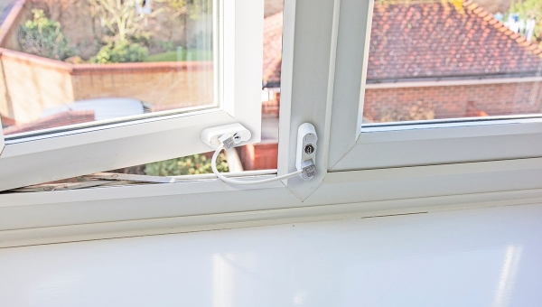 Studying the importance of window restrictors for landlords