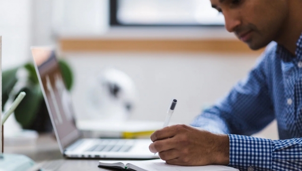 Thousands of schools risk being left behind in digital transport revolution