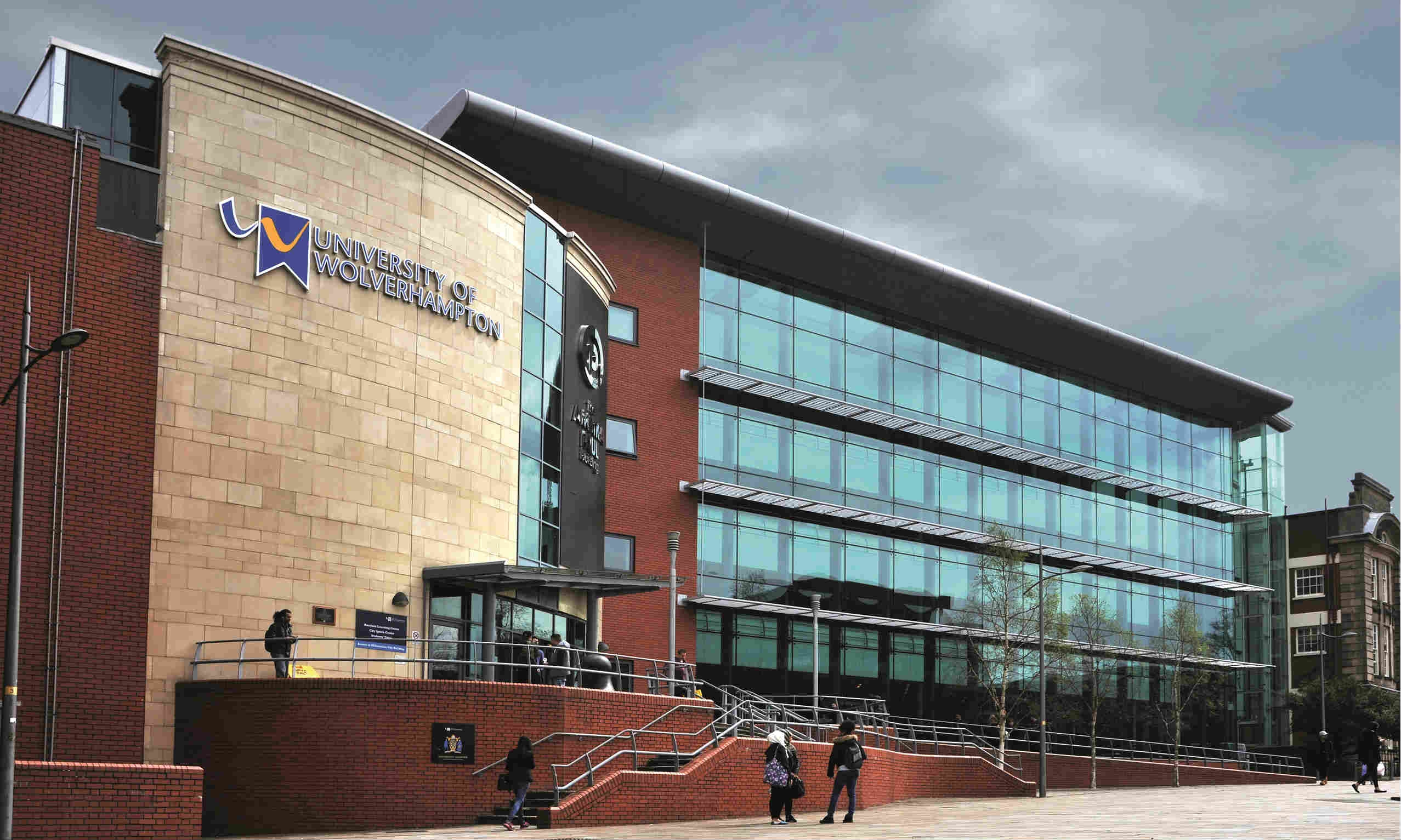 University of Wolverhampton boosts facilities service delivery with SmartTask